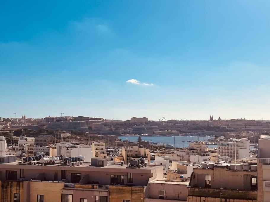 Central Sliema 3Bdr. Apartment 外观 照片