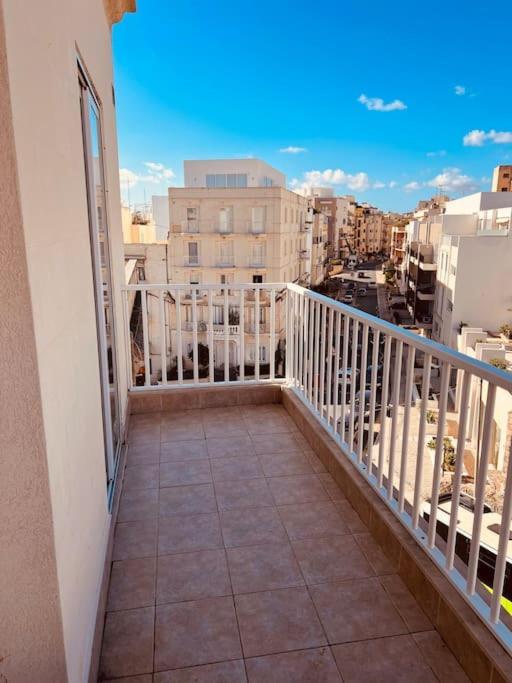 Central Sliema 3Bdr. Apartment 外观 照片